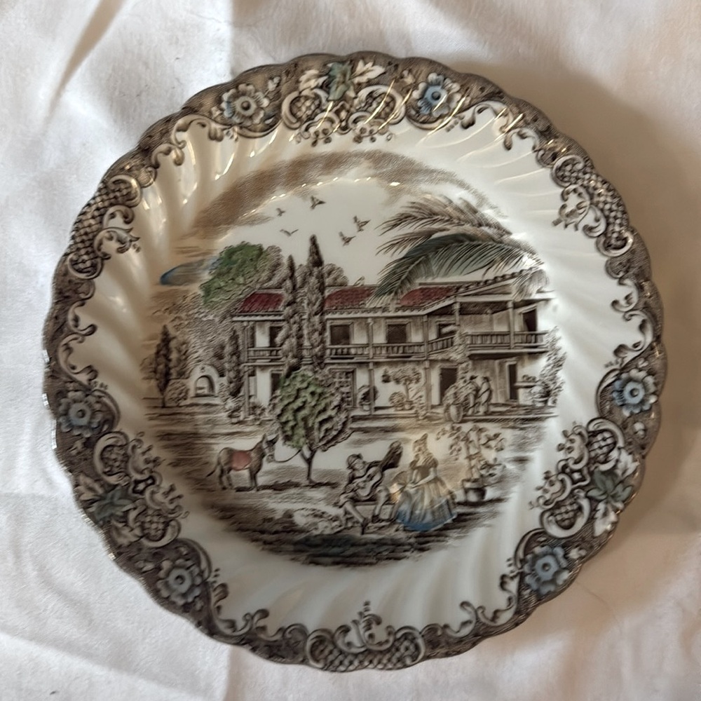 8 Heritage Hall Brown Multi Bread & Butter Plates